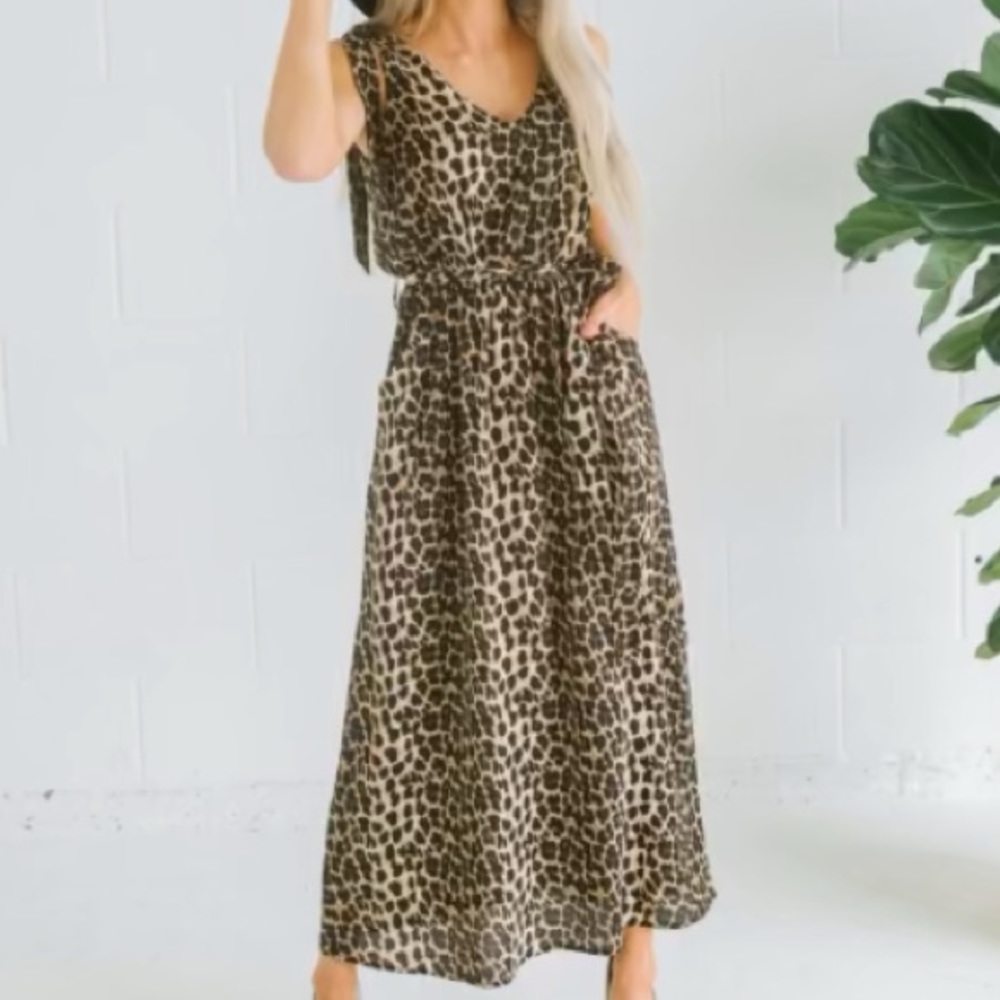 Leopard print all tied up maxi dress NWOT
